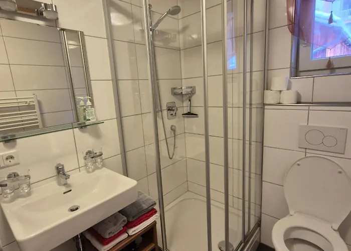 Lenz Πανσιόν 3*